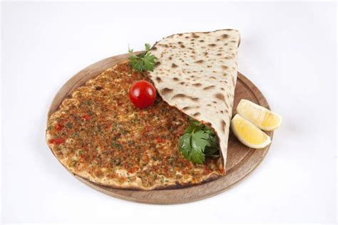 Rüyada Lahmacun Yemek